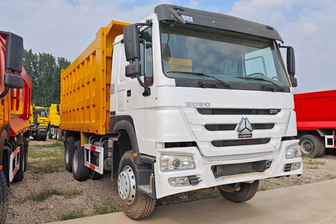 SINOTRUK Second Hand Sinotruk Howo 371 Dump Truck Specifications for Sale in Uruguay - Kipper vrachtwagen: afbeelding 1 SINOTRUK Second Hand Sinotruk Howo 371 Dump Truck Specifications for Sale in Uruguay - Kipper vrachtwagen: afbeelding 1