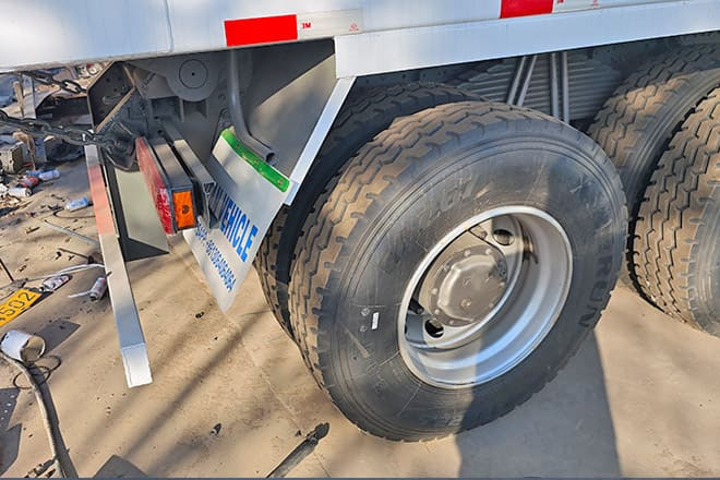 SINOTRUK Sinotruk Howo 371 8x4 Dump Truck for Sale in Libya - Kipper vrachtwagen: afbeelding 5 SINOTRUK Sinotruk Howo 371 8x4 Dump Truck for Sale in Libya - Kipper vrachtwagen: afbeelding 5