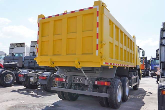 SINOTRUK Sinotruk Howo 400 New Dump Truck for Sale in Angola - Kipper vrachtwagen: afbeelding 4 SINOTRUK Sinotruk Howo 400 New Dump Truck for Sale in Angola - Kipper vrachtwagen: afbeelding 4