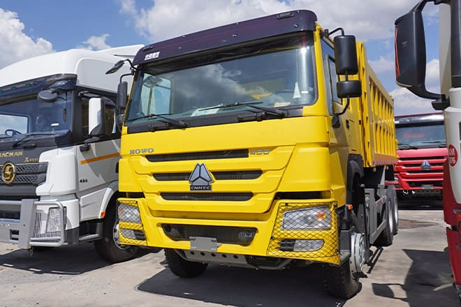 SINOTRUK Sinotruk Howo 400 New Dump Truck for Sale in Angola - Kipper vrachtwagen: afbeelding 1 SINOTRUK Sinotruk Howo 400 New Dump Truck for Sale in Angola - Kipper vrachtwagen: afbeelding 1