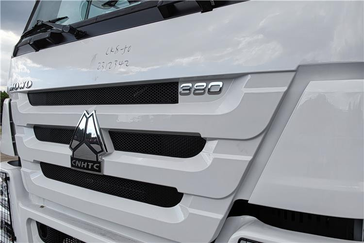 SINOTRUK Used Howo 360 hp Tipper Truck Price for Sale In Ghana - Kipper vrachtwagen: afbeelding 4 SINOTRUK Used Howo 360 hp Tipper Truck Price for Sale In Ghana - Kipper vrachtwagen: afbeelding 4