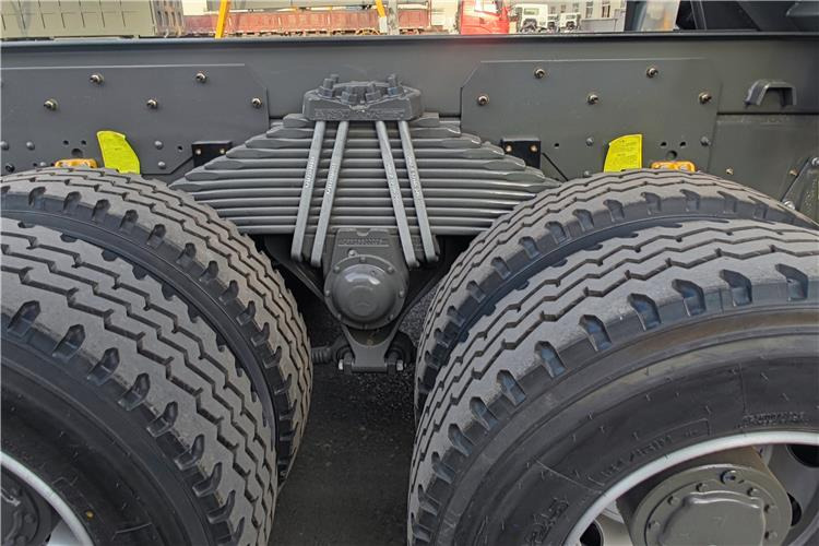 SINOTRUK Used Howo 400hp Dump Truck for Sale In Zambia - Kipper vrachtwagen: afbeelding 5 SINOTRUK Used Howo 400hp Dump Truck for Sale In Zambia - Kipper vrachtwagen: afbeelding 5