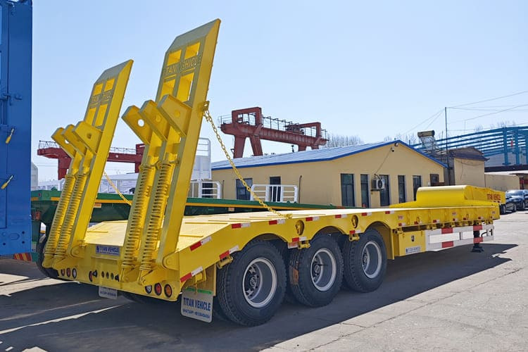 TITAN 3 Axle Low Bed Trailer Price for Sale in Kenya - Dieplader oplegger: afbeelding 3 TITAN 3 Axle Low Bed Trailer Price for Sale in Kenya - Dieplader oplegger: afbeelding 3