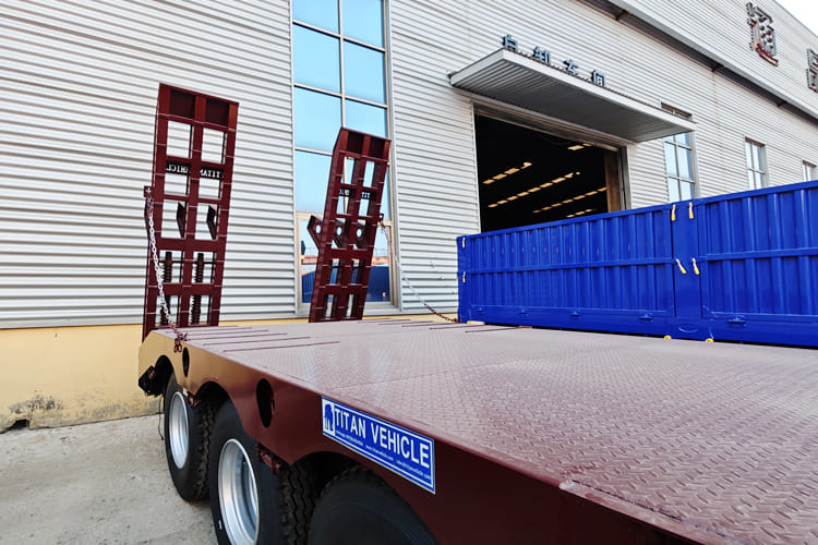 TITAN 3 Axle Low Bed Trailer for Sale in Saudi Arabia - Dieplader oplegger: afbeelding 4 TITAN 3 Axle Low Bed Trailer for Sale in Saudi Arabia - Dieplader oplegger: afbeelding 4