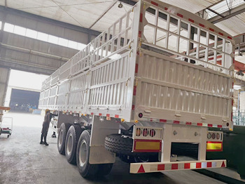 TITAN Animal Transport Fence Trailer for Sale in Mali - Veewagen oplegger: afbeelding 3 TITAN Animal Transport Fence Trailer for Sale in Mali - Veewagen oplegger: afbeelding 3