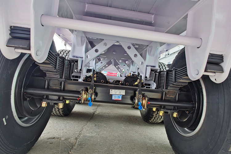 TITAN Cargo Trailer for Sale in Saudi Arabia - Veewagen oplegger: afbeelding 4 TITAN Cargo Trailer for Sale in Saudi Arabia - Veewagen oplegger: afbeelding 4