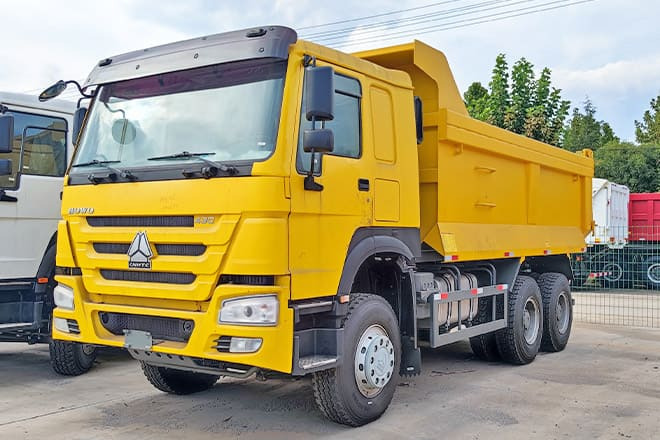 TITAN Howo 430 6x4 Dump Truck for Sale in Tanzania - Kipper vrachtwagen: afbeelding 1 TITAN Howo 430 6x4 Dump Truck for Sale in Tanzania - Kipper vrachtwagen: afbeelding 1