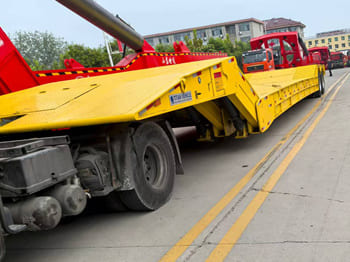 TITAN Rgn Lowboy Trailer for Sale in Zambia - Dieplader oplegger: afbeelding 3 TITAN Rgn Lowboy Trailer for Sale in Zambia - Dieplader oplegger: afbeelding 3