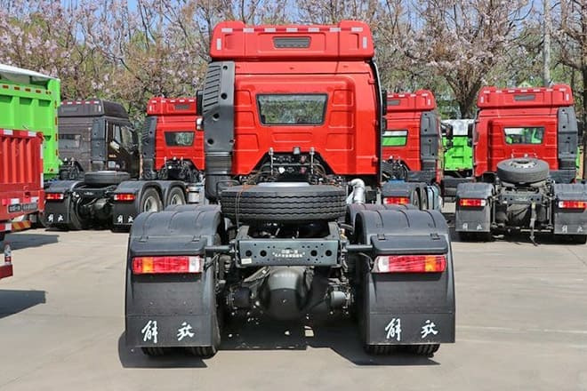 FAW Faw 380HP J6P Truck for Sale in Senegal - Trekker: afbeelding 3 FAW Faw 380HP J6P Truck for Sale in Senegal - Trekker: afbeelding 3