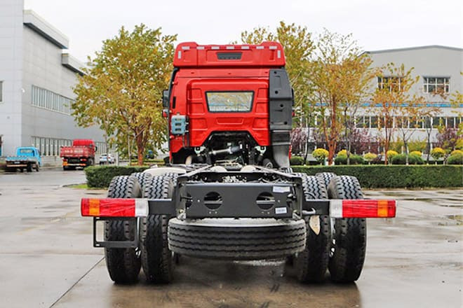 FAW New Faw J6P 390 Trucks for Sale in Nigeria - Trekker: afbeelding 4 FAW New Faw J6P 390 Trucks for Sale in Nigeria - Trekker: afbeelding 4