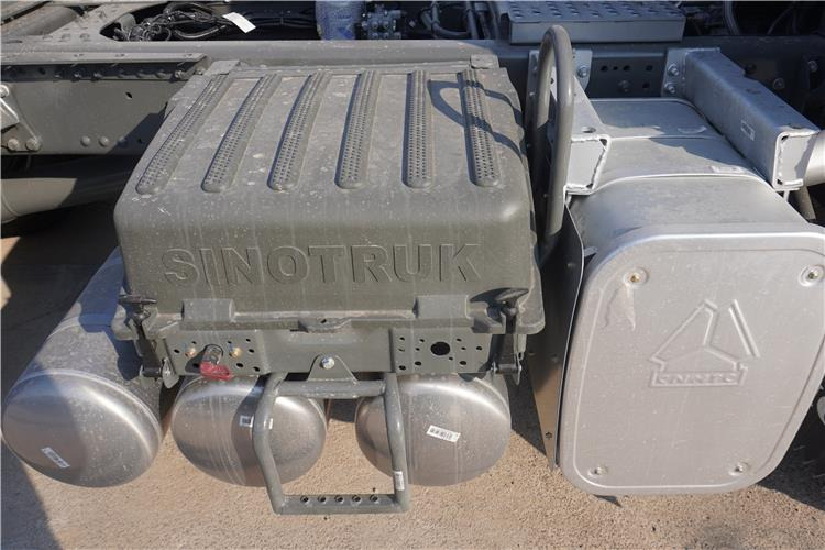 SINOTRUK Howo 430 Truck Head for Sale In Zambia - Trekker: afbeelding 5 SINOTRUK Howo 430 Truck Head for Sale In Zambia - Trekker: afbeelding 5