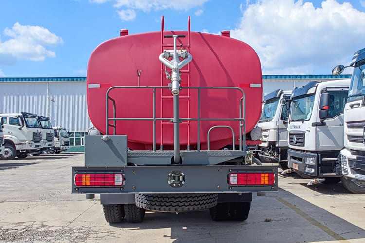Howo Howo Water Truck for Sale in Nigeria - Vrachtwagen: afbeelding 5 Howo Howo Water Truck for Sale in Nigeria - Vrachtwagen: afbeelding 5