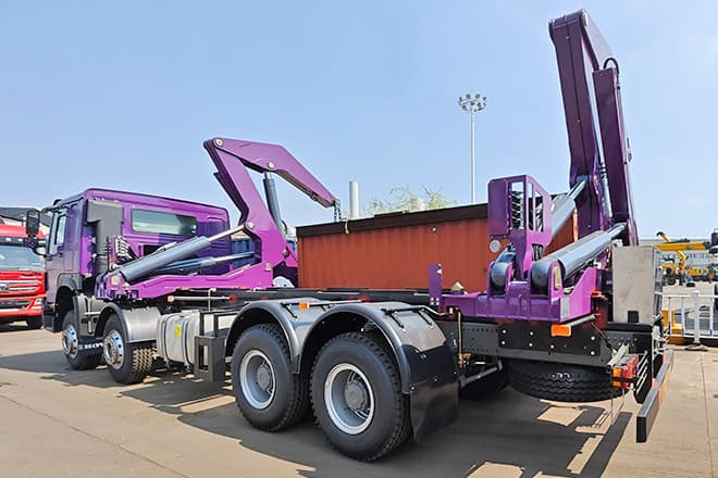 XCMG 37 Ton Container Side Lifter Truck for Sale in Kiribati - Containertransporter/ Wissellaadbak vrachtwagen: afbeelding 4 XCMG 37 Ton Container Side Lifter Truck for Sale in Kiribati - Containertransporter/ Wissellaadbak vrachtwagen: afbeelding 4