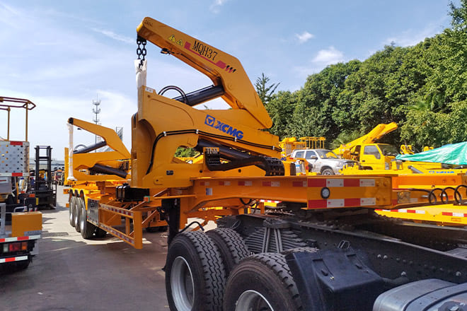 XCMG 40T Container Side Lift Trailer for Sale in Tanzania - Containertransporter/ Wissellaadbak oplegger: afbeelding 4 XCMG 40T Container Side Lift Trailer for Sale in Tanzania - Containertransporter/ Wissellaadbak oplegger: afbeelding 4