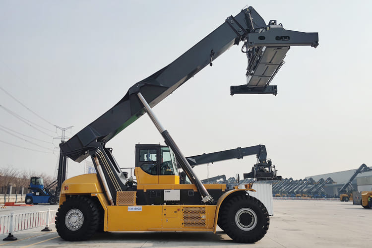 XCMG Container Reach Stacker for Sale in Ghana - Container heftruck: afbeelding 1 XCMG Container Reach Stacker for Sale in Ghana - Container heftruck: afbeelding 1