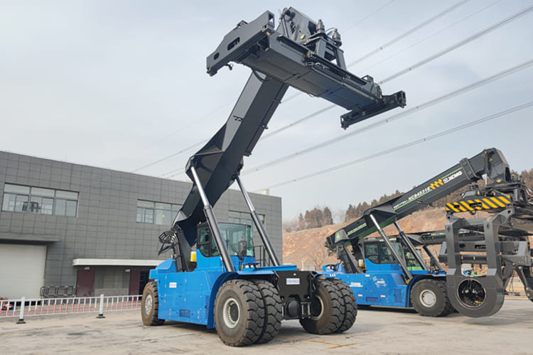 XCMG Reach Stacker Container Handler for sale in Malawi - Container heftruck: afbeelding 2 XCMG Reach Stacker Container Handler for sale in Malawi - Container heftruck: afbeelding 2