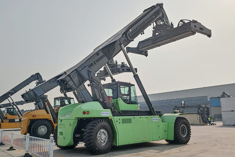 XCMG Reach Stacker Price for Sale in Guyana - Container heftruck: afbeelding 2 XCMG Reach Stacker Price for Sale in Guyana - Container heftruck: afbeelding 2