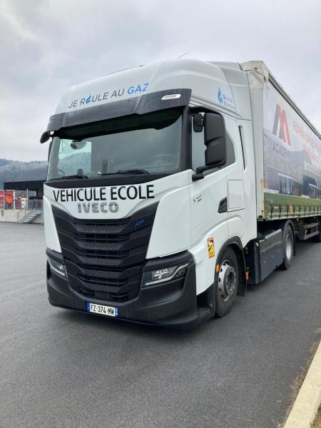 Iveco S-WAY 460 - Trekker: afbeelding 1 Iveco S-WAY 460 - Trekker: afbeelding 1