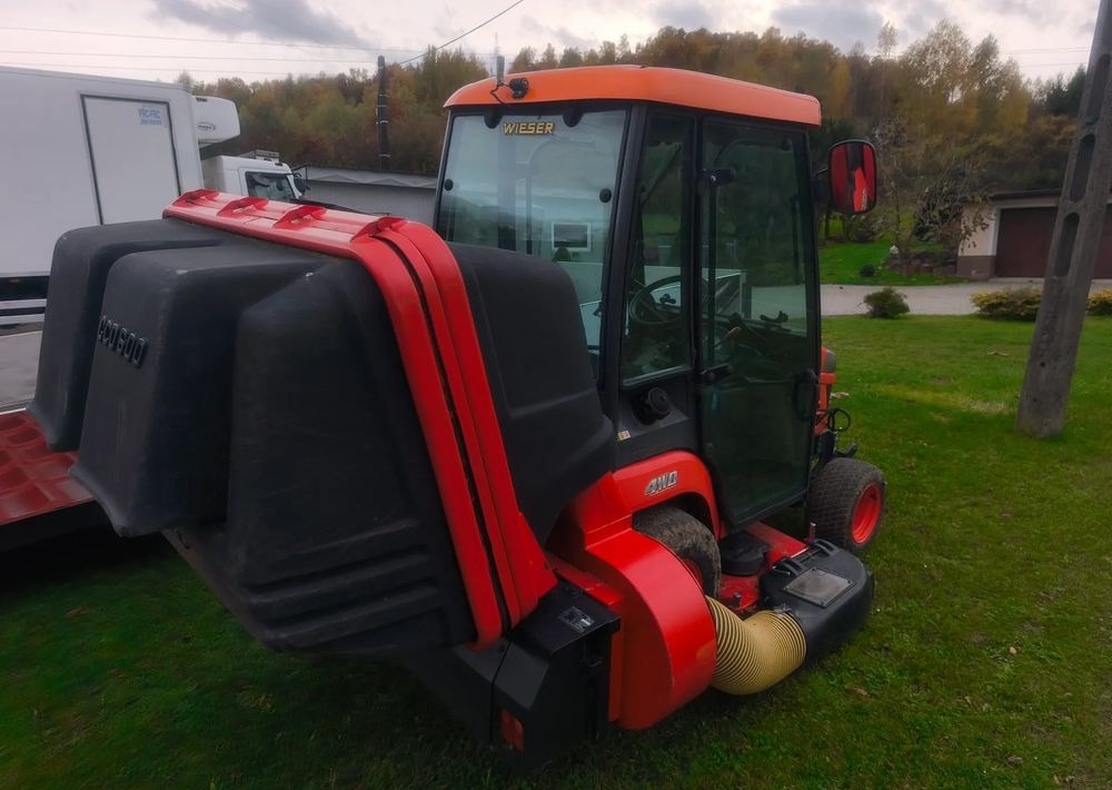 Kubota BX350 4x4 Traktorek komunalny kosiarka pług piaskarka pełen osprzęt - Gemeentelijke tractor: afbeelding 5 Kubota BX350 4x4 Traktorek komunalny kosiarka pług piaskarka pełen osprzęt - Gemeentelijke tractor: afbeelding 5