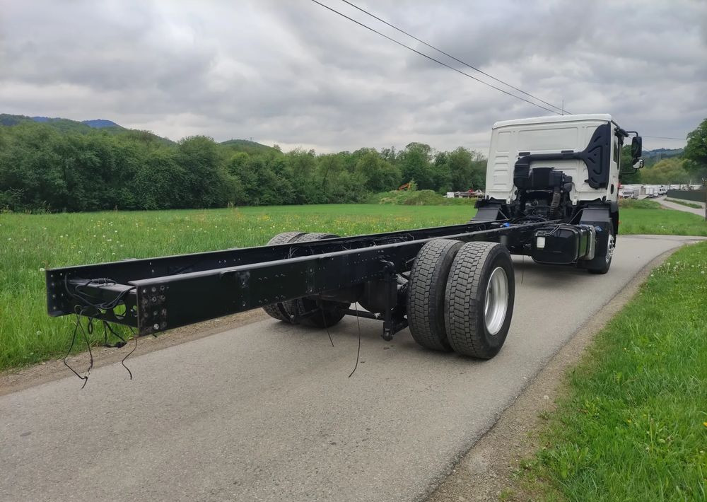 MAN TGM 18.290 ramo do zabudowy 18DMC - Chassis vrachtwagen: afbeelding 5 MAN TGM 18.290 ramo do zabudowy 18DMC - Chassis vrachtwagen: afbeelding 5