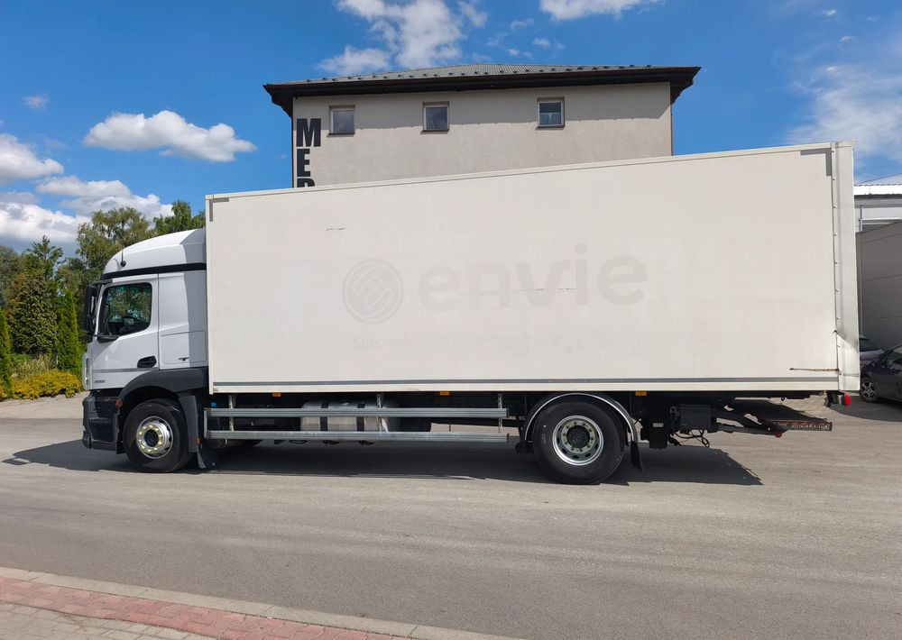 Mercedes-Benz ACTROS 18.360 kontener 18 p , winda - Bakwagen: afbeelding 3 Mercedes-Benz ACTROS 18.360 kontener 18 p , winda - Bakwagen: afbeelding 3
