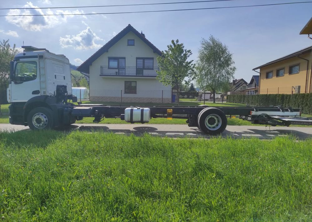 Mercedes-Benz ANTOS 1827 ramo do zabudowy blokada - Chassis vrachtwagen: afbeelding 4 Mercedes-Benz ANTOS 1827 ramo do zabudowy blokada - Chassis vrachtwagen: afbeelding 4