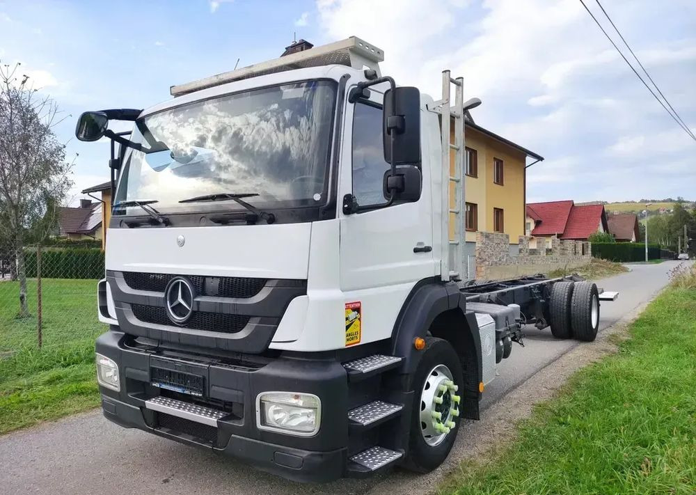 Mercedes-Benz AXOR 1829 rama do zabudowy blokada mostu - Chassis vrachtwagen: afbeelding 1 Mercedes-Benz AXOR 1829 rama do zabudowy blokada mostu - Chassis vrachtwagen: afbeelding 1