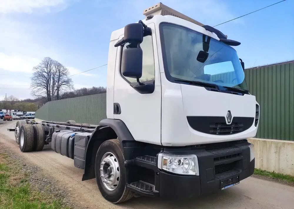 Renault Premium 26.380 Dxi 6x2 rama do zabudowy - Chassis vrachtwagen: afbeelding 1 Renault Premium 26.380 Dxi 6x2 rama do zabudowy - Chassis vrachtwagen: afbeelding 1