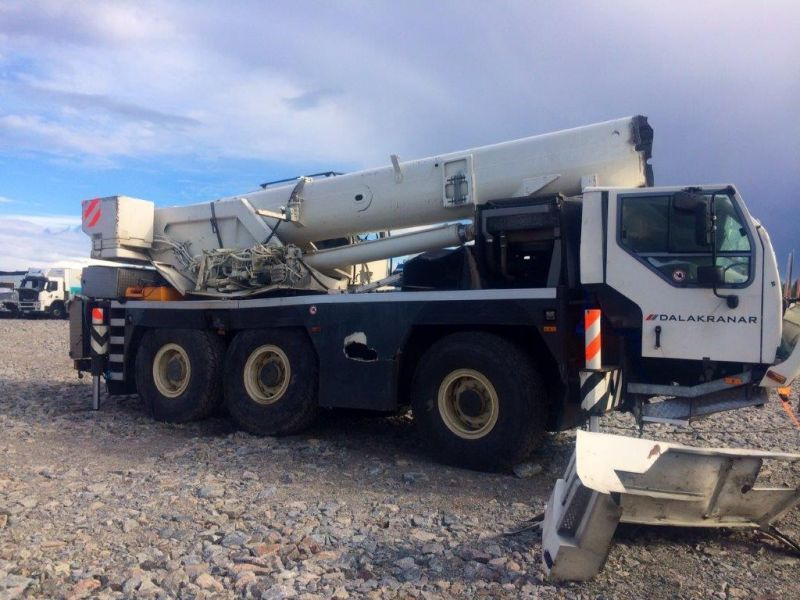 Liebherr LTM 1045-3.1 for parts - Mobiele kraan: afbeelding 1 Liebherr LTM 1045-3.1 for parts - Mobiele kraan: afbeelding 1