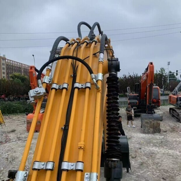 Rupsgraafmachine 2023 Hyundai R305: afbeelding 8