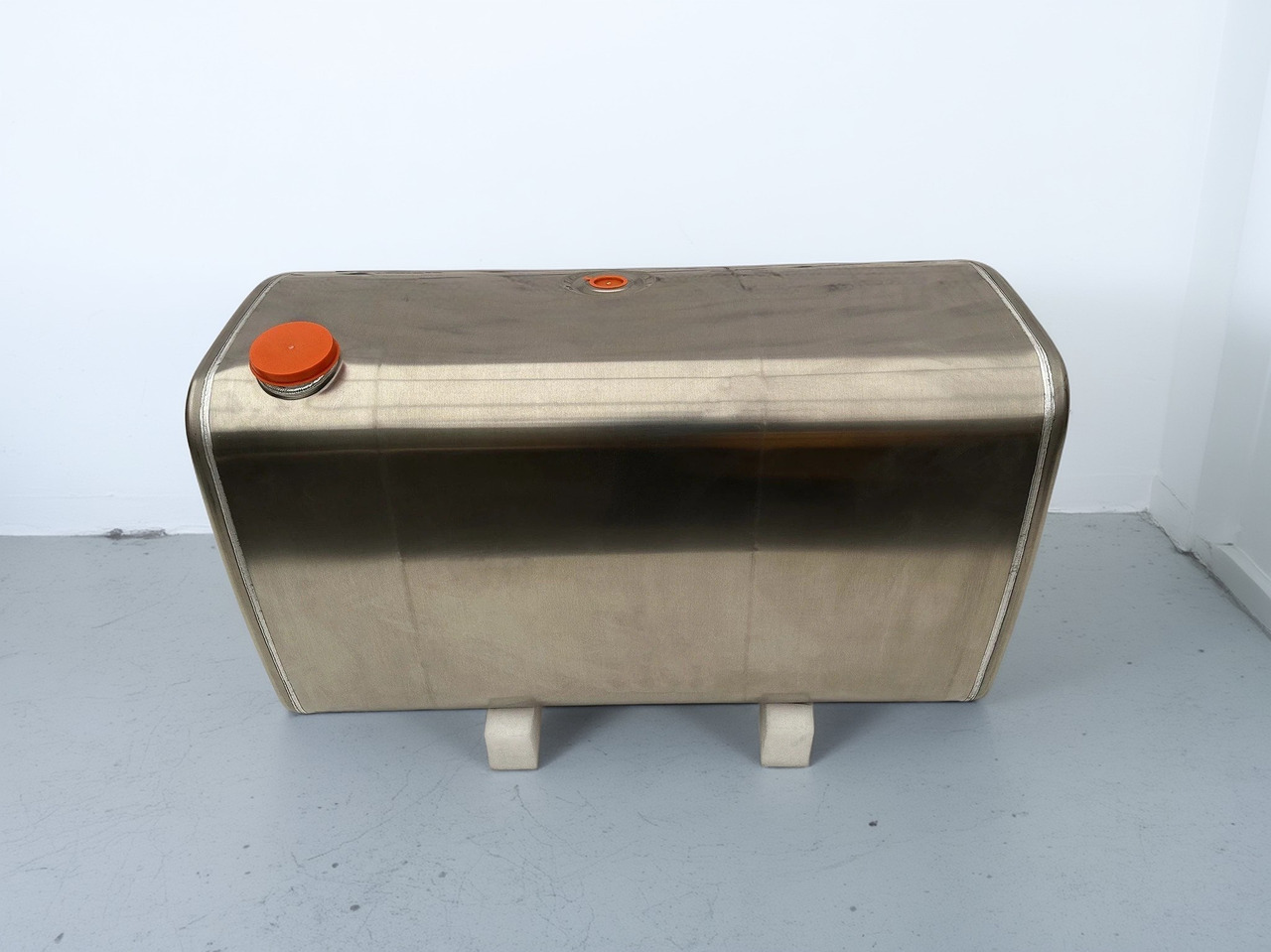 VOLVO  - Brandstoftank: afbeelding 1 VOLVO  - Brandstoftank: afbeelding 1