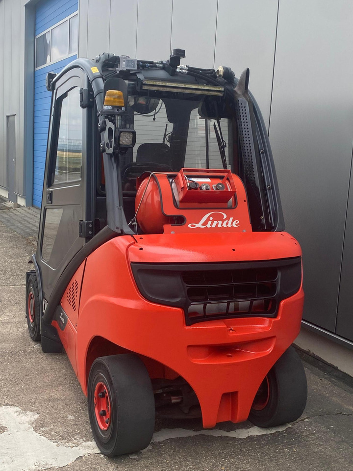 Linde Linde H 25 T - 6-372 h - Seitenschieber - - LPG heftruck: afbeelding 3 Linde Linde H 25 T - 6-372 h - Seitenschieber - - LPG heftruck: afbeelding 3