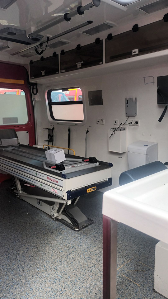 A vendre en l'état RENAULT MASTER 2015. - Ambulance: afbeelding 4 A vendre en l'état RENAULT MASTER 2015. - Ambulance: afbeelding 4