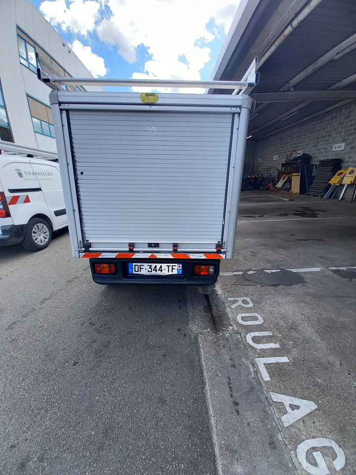 GOUPIL G5 - Véhicule électrique avec caisson (L 2 468mm x l - Elektrische vrachtvoertuig, Bestelwagen gesloten laadbak: afbeelding 2 GOUPIL G5 - Véhicule électrique avec caisson (L 2 468mm x l - Elektrische vrachtvoertuig, Bestelwagen gesloten laadbak: afbeelding 2