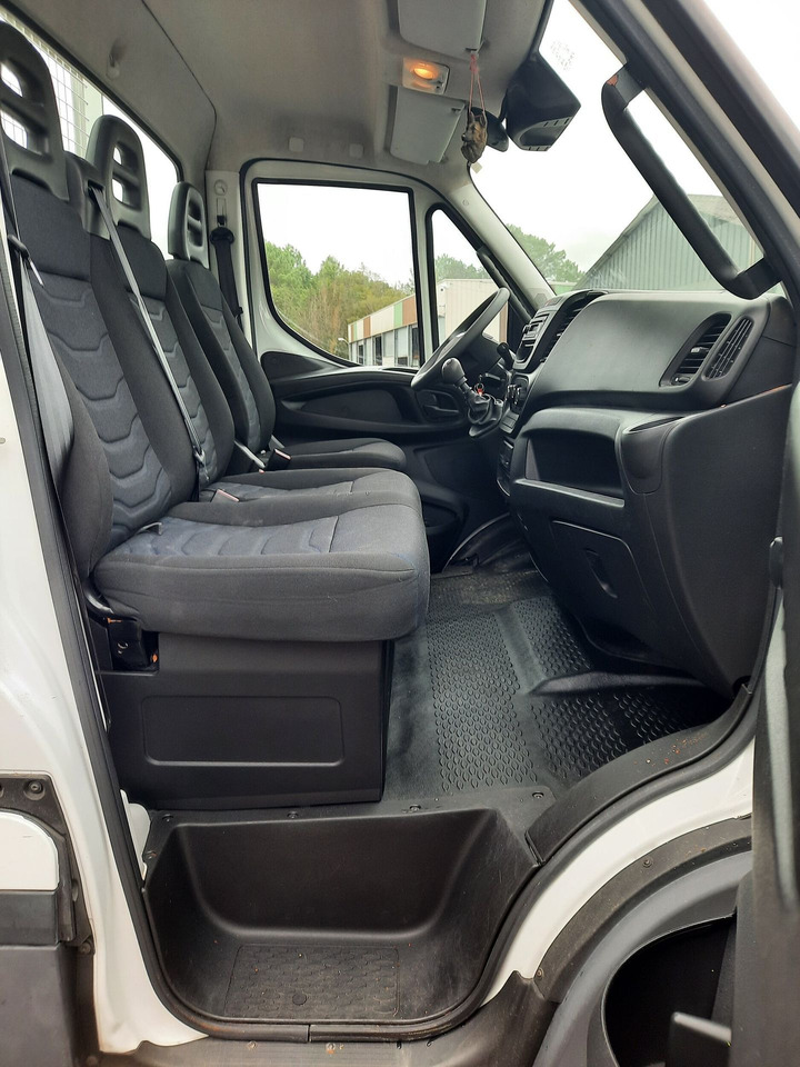 Polybenne Iveco 7 tonnes - Haakarmsysteem vrachtwagen, Bestelwagen: afbeelding 4 Polybenne Iveco 7 tonnes - Haakarmsysteem vrachtwagen, Bestelwagen: afbeelding 4