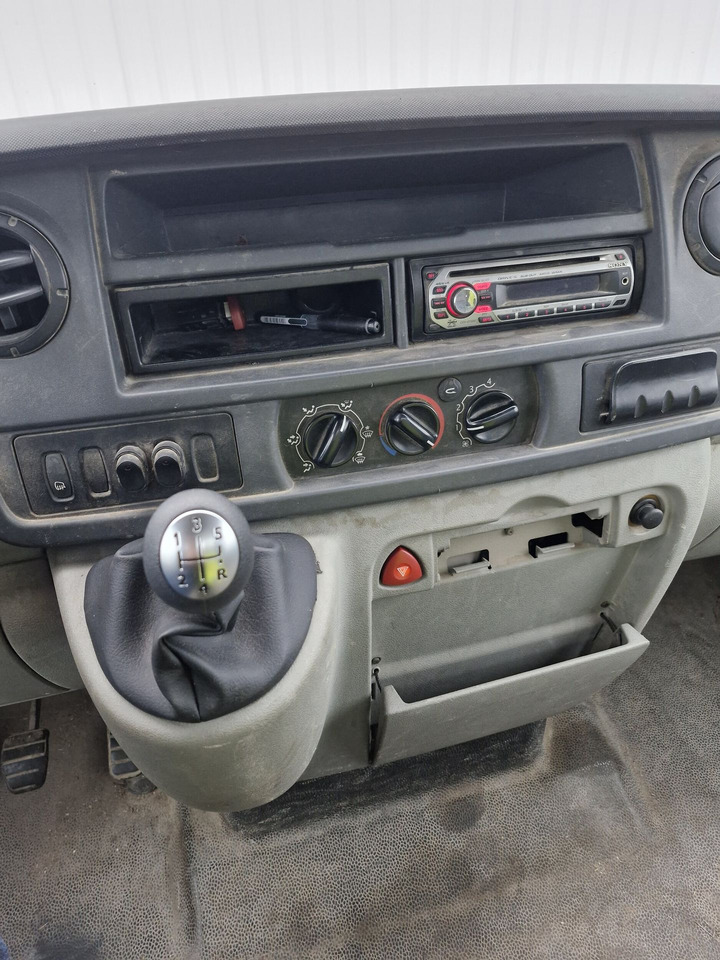 Renault Mascott 3.5T- (Disponible à compter du 24/11/2025) 3 places avec benne basculante hydraulique. BEG. Vendu sans CT. Véhicule roulant. Entretien régulier. Arrêté début 2025 pour souci passage d - Kipper bestelwagen: afbeelding 5 Renault Mascott 3.5T- (Disponible à compter du 24/11/2025) 3 places avec benne basculante hydraulique. BEG. Vendu sans CT. Véhicule roulant. Entretien régulier. Arrêté début 2025 pour souci passage d - Kipper bestelwagen: afbeelding 5