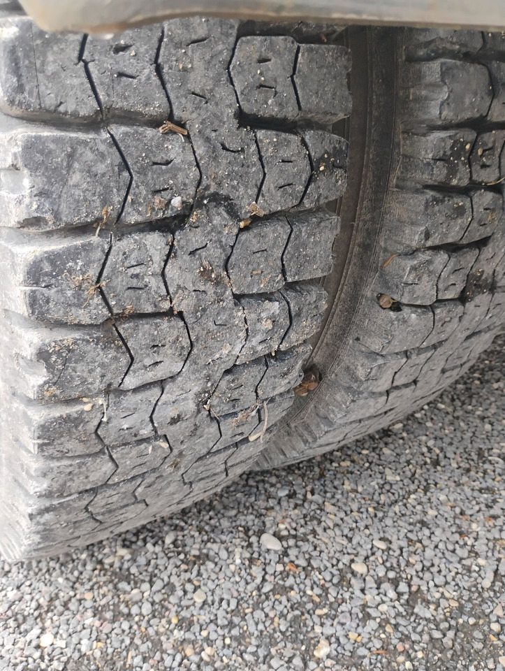 Renault Midlum 909AAD51- Disponible à compter du 19 /11/2025. Camion benne 13T-Moteur remplacé en 2021 ( environ 120 000km). Usure importante de la benne, oxydation de fer globale apparente - Norme Eu - Kipper vrachtwagen: afbeelding 3 Renault Midlum 909AAD51- Disponible à compter du 19 /11/2025. Camion benne 13T-Moteur remplacé en 2021 ( environ 120 000km). Usure importante de la benne, oxydation de fer globale apparente - Norme Eu - Kipper vrachtwagen: afbeelding 3