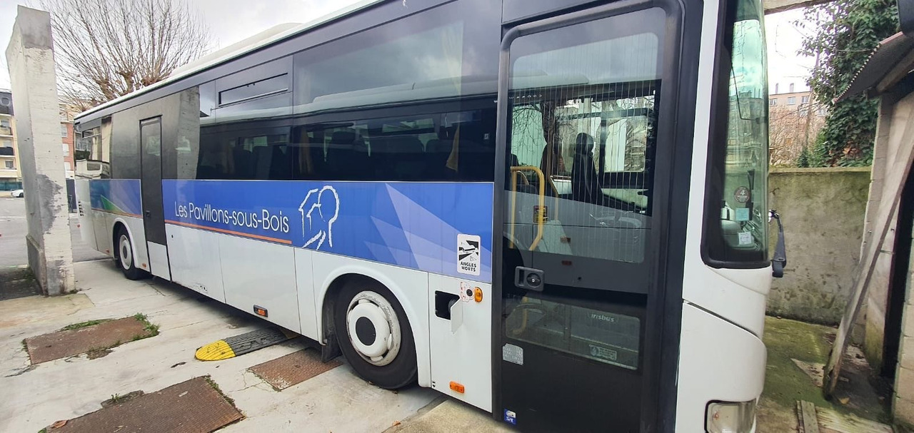Vente Car Iveco - Streekbus: afbeelding 1 Vente Car Iveco - Streekbus: afbeelding 1