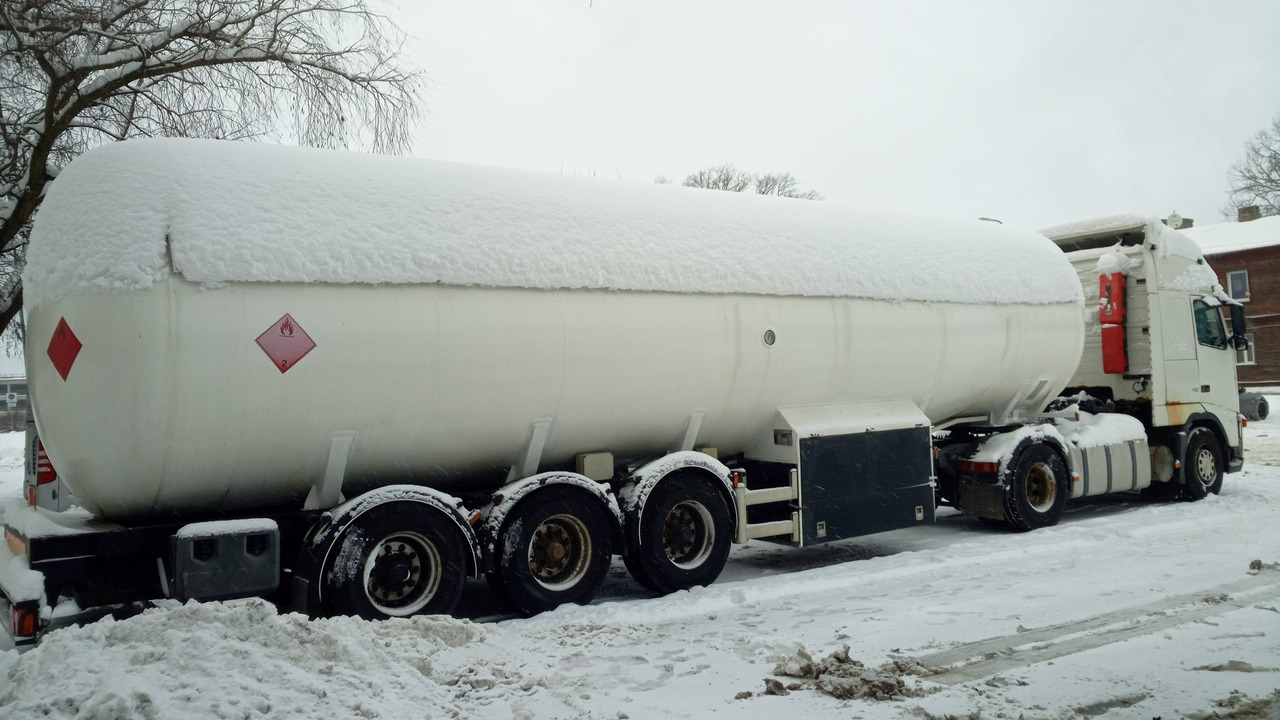 LPG ADR unit for sale. VOLVO truck FH sold together with semi-trailer gas tanke - Trekker: afbeelding 2 LPG ADR unit for sale. VOLVO truck FH sold together with semi-trailer gas tanke - Trekker: afbeelding 2