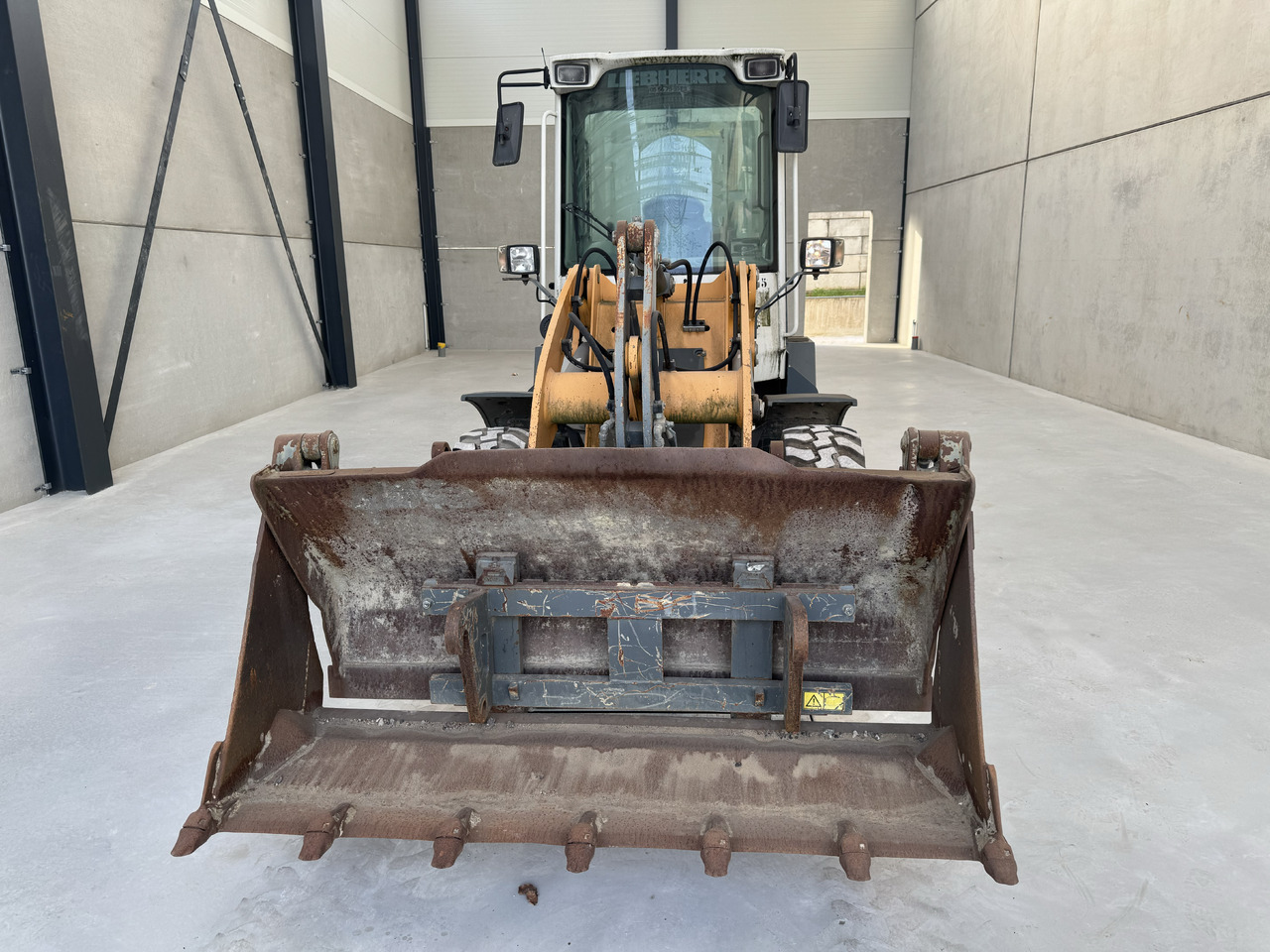 LIEBHERR L 506 - Mobiele graafmachine: afbeelding 2 LIEBHERR L 506 - Mobiele graafmachine: afbeelding 2