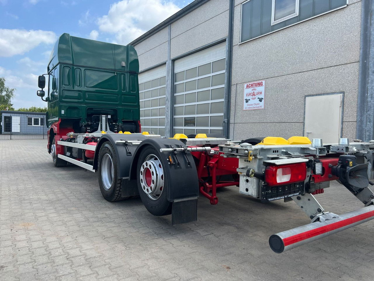 DAF XF 480 FAN SSC BDF C715/745 + Intarder + 2x Tank - Containertransporter/ Wissellaadbak vrachtwagen: afbeelding 5 DAF XF 480 FAN SSC BDF C715/745 + Intarder + 2x Tank - Containertransporter/ Wissellaadbak vrachtwagen: afbeelding 5