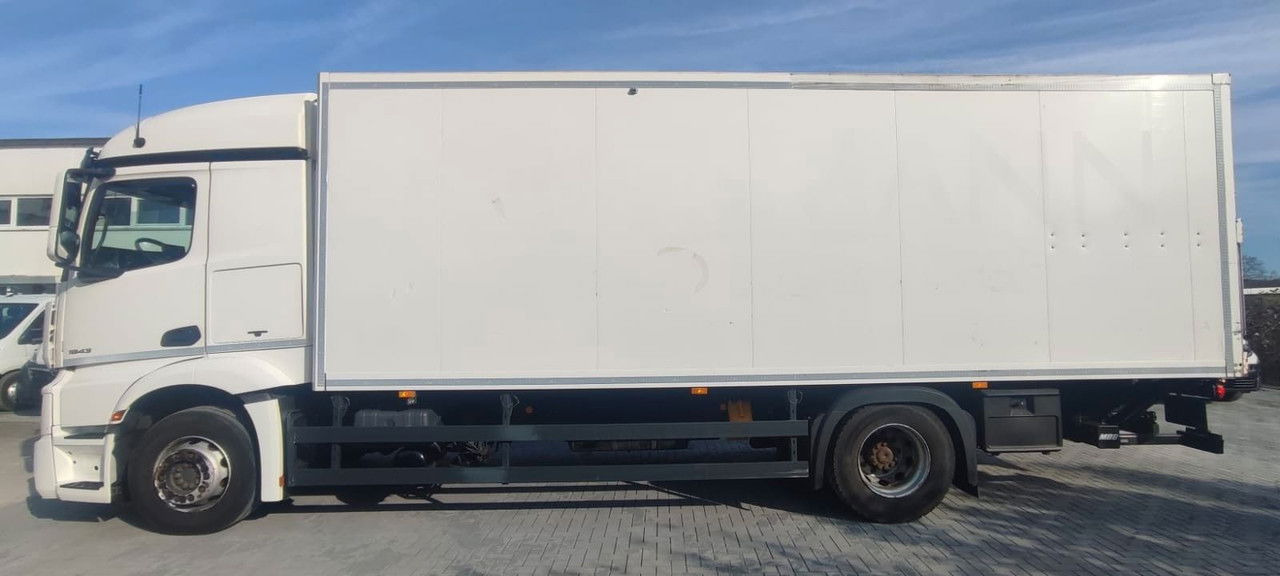 Mercedes-Benz Actros 1843 1843-Vermietung - LBW Voll-Luft-gefedert - Bakwagen: afbeelding 4 Mercedes-Benz Actros 1843 1843-Vermietung - LBW Voll-Luft-gefedert - Bakwagen: afbeelding 4