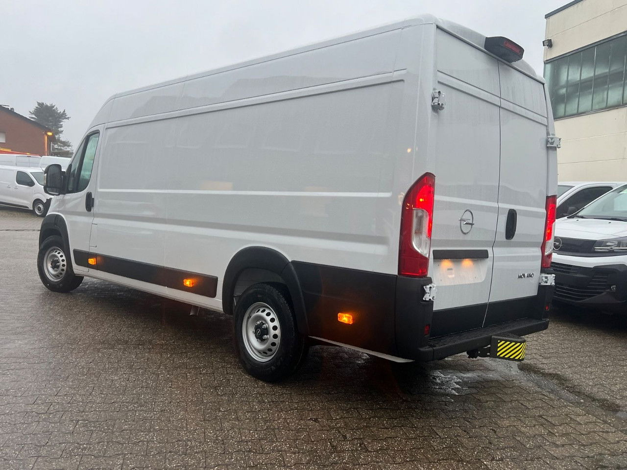 Opel Kasten 3,5 L4 H2 PS 180 Automatik+AHK Kasten 3,5 L4 H2 PS 180 Automatik+AHK - Gesloten bestelwagen: afbeelding 5 Opel Kasten 3,5 L4 H2 PS 180 Automatik+AHK Kasten 3,5 L4 H2 PS 180 Automatik+AHK - Gesloten bestelwagen: afbeelding 5