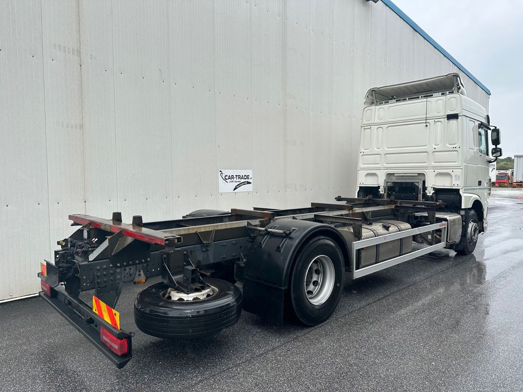 DAF XF 460 SpaceCab Retarder TÜV neu DAF XF 460 SpaceCab Retarder - Containertransporter/ Wissellaadbak vrachtwagen: afbeelding 3 DAF XF 460 SpaceCab Retarder TÜV neu DAF XF 460 SpaceCab Retarder - Containertransporter/ Wissellaadbak vrachtwagen: afbeelding 3