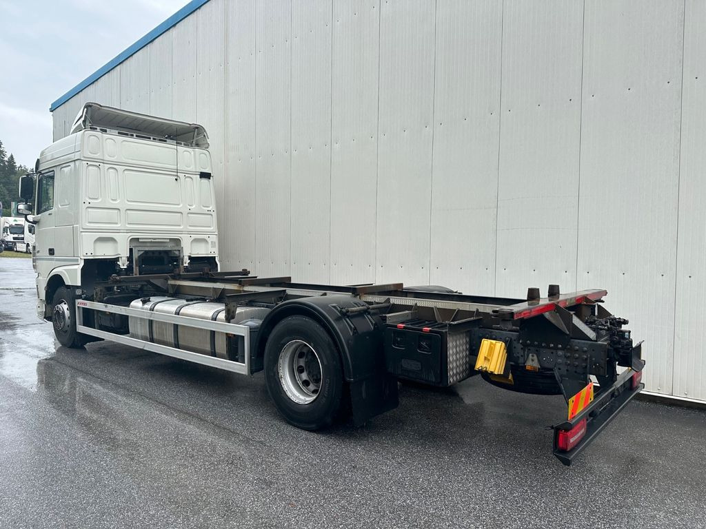 DAF XF 460 SpaceCab Retarder TÜV neu - Containertransporter/ Wissellaadbak vrachtwagen: afbeelding 4 DAF XF 460 SpaceCab Retarder TÜV neu - Containertransporter/ Wissellaadbak vrachtwagen: afbeelding 4