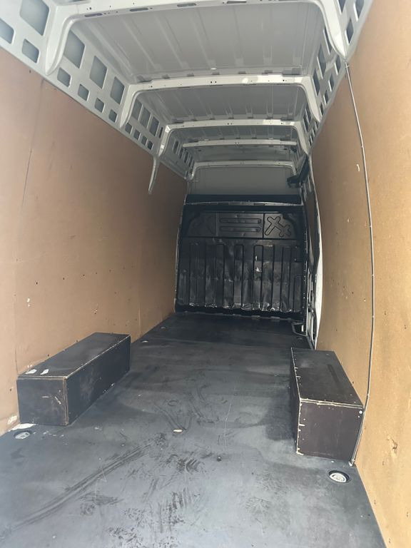 Iveco Daily 35S14 HiMatic L4H3 Maxi - Gesloten bestelwagen: afbeelding 5 Iveco Daily 35S14 HiMatic L4H3 Maxi - Gesloten bestelwagen: afbeelding 5