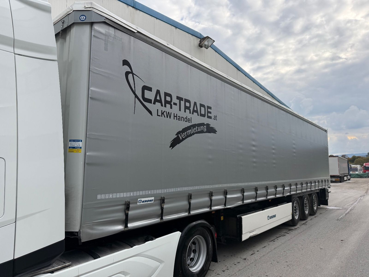 Krone SDP27 Lift/Pal-Kast/Alulatten - Schuifzeiloplegger: afbeelding 1 Krone SDP27 Lift/Pal-Kast/Alulatten - Schuifzeiloplegger: afbeelding 1