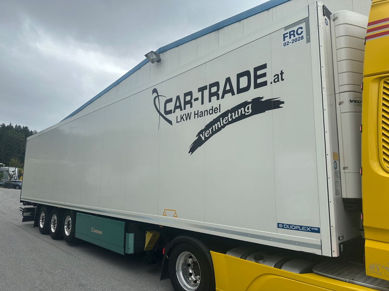 Krone SDR 27 Vector 1550 Doppelstock/Blumenbreit - Gesloten oplegger: afbeelding 2 Krone SDR 27 Vector 1550 Doppelstock/Blumenbreit - Gesloten oplegger: afbeelding 2