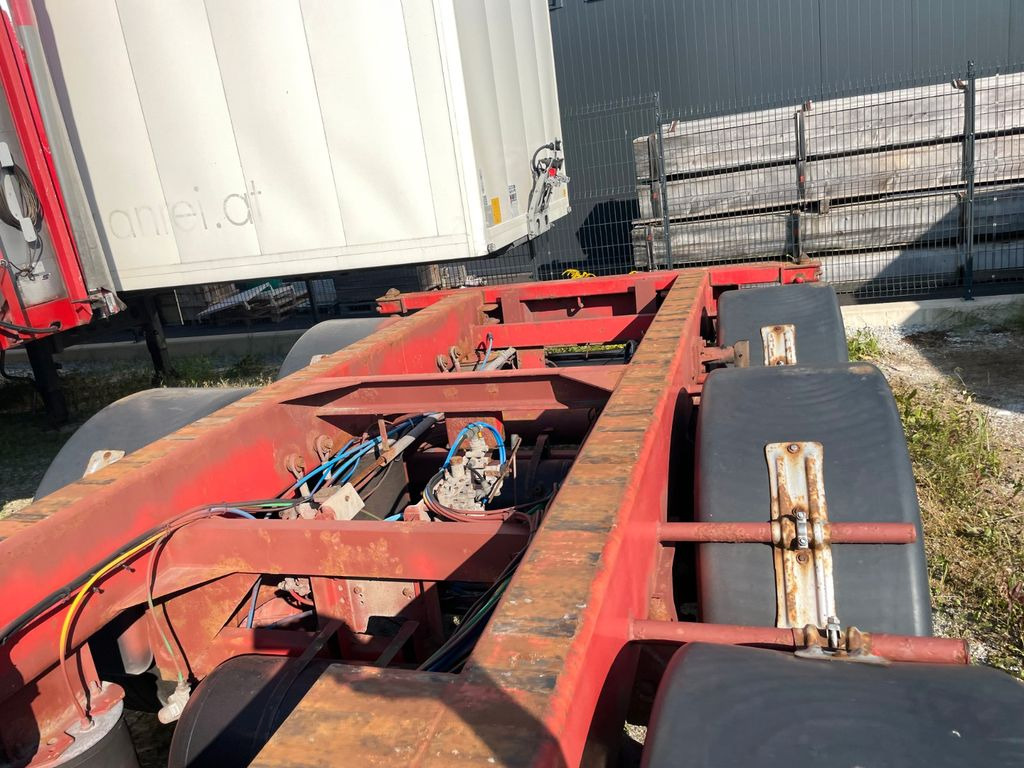 Renders 3 Achs Teleskop Liftachse - Containertransporter/ Wissellaadbak oplegger: afbeelding 5 Renders 3 Achs Teleskop Liftachse - Containertransporter/ Wissellaadbak oplegger: afbeelding 5