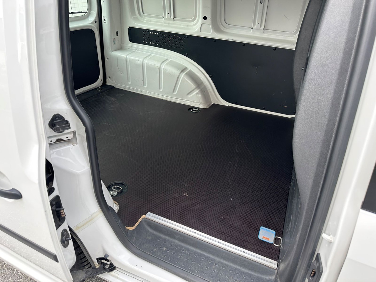 Volkswagen Caddy 2.0tdi - Kleine bestelwagen: afbeelding 5 Volkswagen Caddy 2.0tdi - Kleine bestelwagen: afbeelding 5